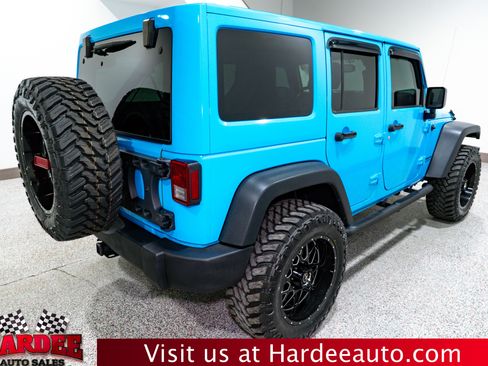 Used 2017 Jeep Wrangler Unlimited Rubicon w/ Dual Top Group image 5