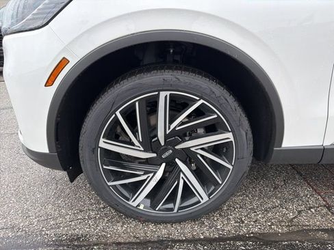 New 2026 Lincoln Aviator Reserve AWD/4WD image 11