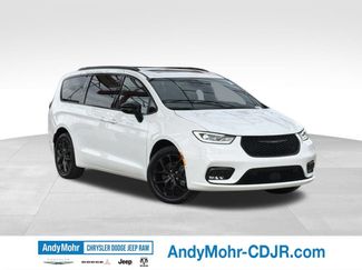 Used 2024 Chrysler Pacifica Limited w/ S Appearance Package AWD/4WD 360° Tour