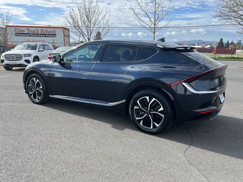Used 2023 Kia EV6 Wind w/ Wind Technology Package AWD/4WD image 3