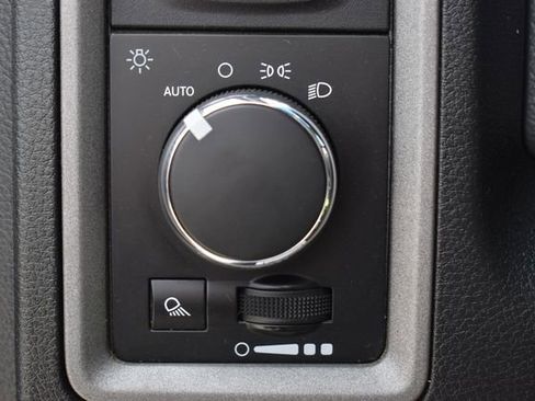 Used 2018 RAM 2500 Tradesman w/ Chrome Appearance Group AWD/4WD image 24