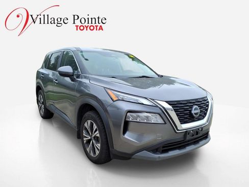 Used 2023 Nissan Rogue SV AWD/4WD image 2