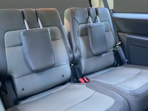 Used 2018 Ford Flex Limited w/ Equipment Group 301A AWD/4WD image 26