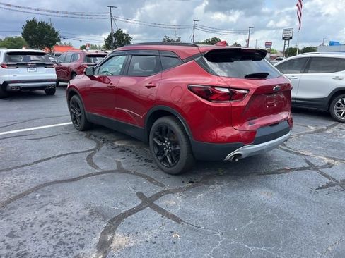 Used 2021 Chevrolet Blazer LT w/ Sound & Technology Package FWD image 3