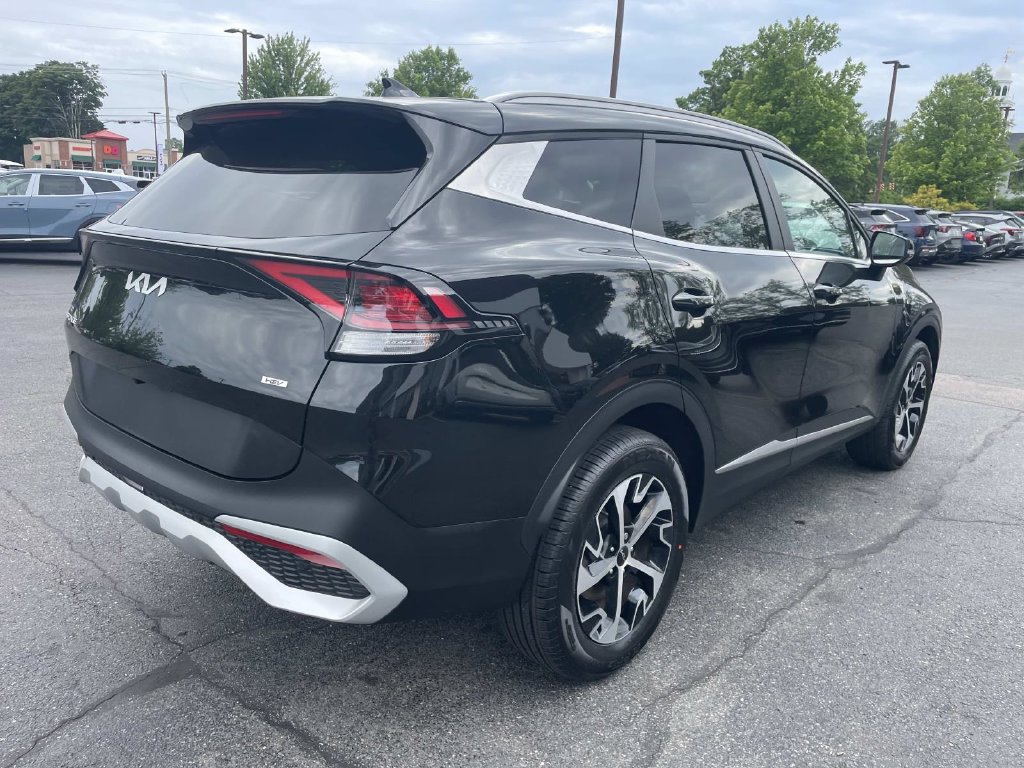 Used 2023 Kia Sportage EX AWD/4WD image 8
