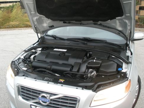 Used 2010 Volvo S80 3.2 image 11