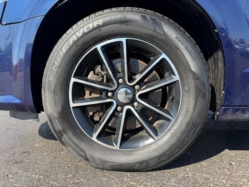Used 2016 Dodge Grand Caravan R/T w/ Driver Convenience Group FWD image 13