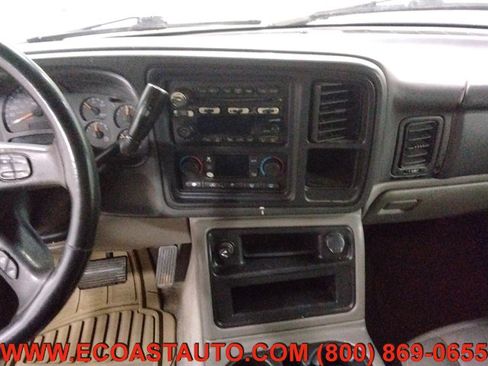 Used 2004 Chevrolet Tahoe Z71 w/ Z71 Preferred Equipment Group AWD/4WD image 12