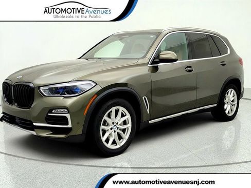 Used 2021 BMW X5 sDrive40i w/ Executive Package 2 RWD image 1