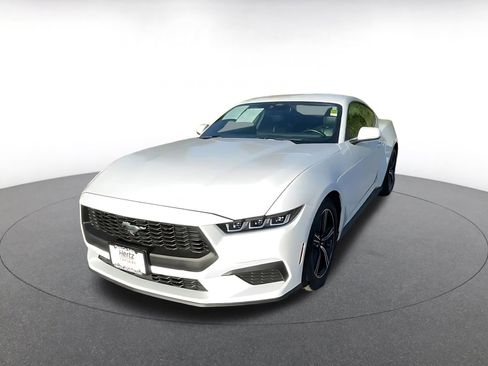 Used 2024 Ford Mustang Premium image 7