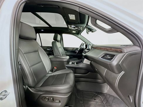 Used 2022 Chevrolet Tahoe LT w/ LT Signature Plus Package image 31