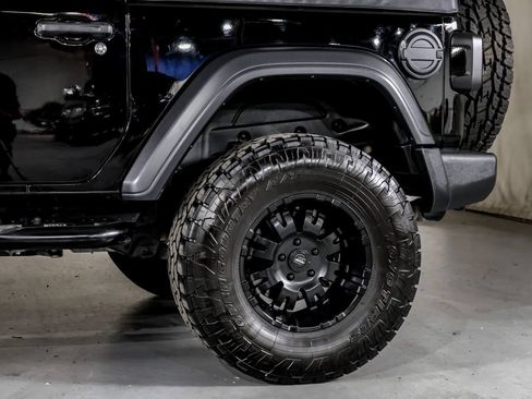 Used 2020 Jeep Wrangler Sport AWD/4WD image 14