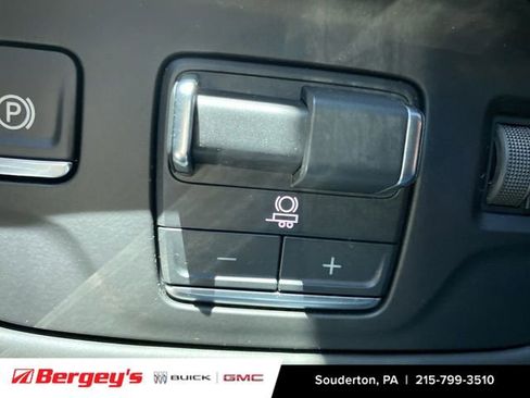 Used 2025 Cadillac Escalade V AWD/4WD image 50