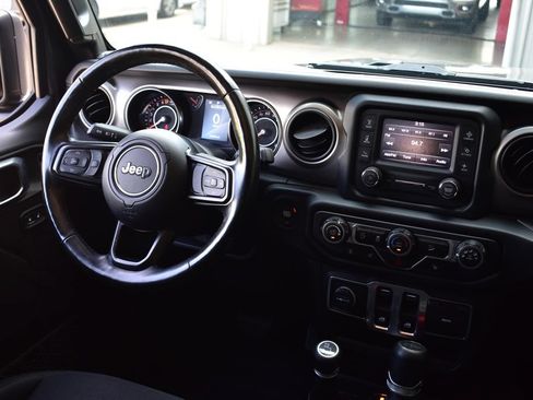 Used 2020 Jeep Wrangler Sport AWD/4WD image 30