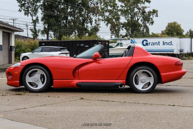 Used 1994 Dodge Viper RT/10 RWD image 1