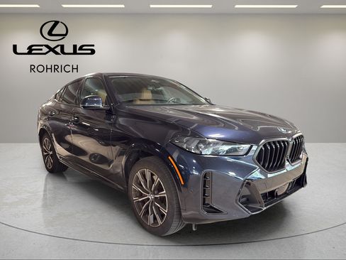 Used 2026 BMW X6 xDrive40i w/ Premium Package AWD/4WD image 4