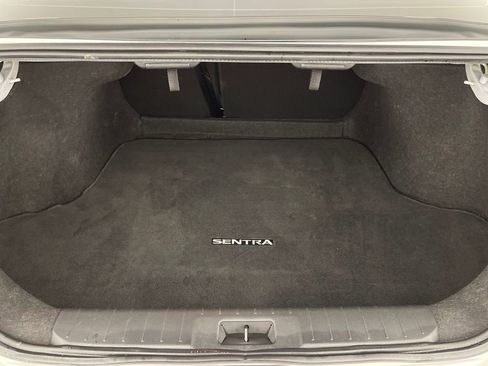 Used 2023 Nissan Sentra SR w/ Midnight Edition Package image 10