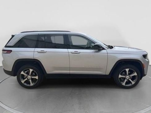 New 2026 Jeep Grand Cherokee Limited AWD/4WD image 7