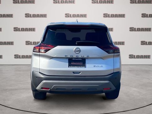Used 2023 Nissan Rogue SV AWD/4WD image 4
