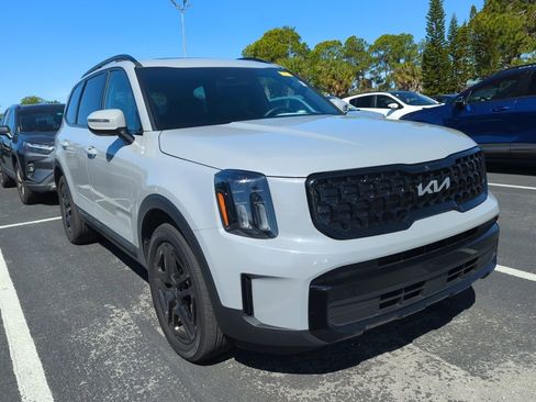 Used 2024 Kia Telluride EX X-Line image 2