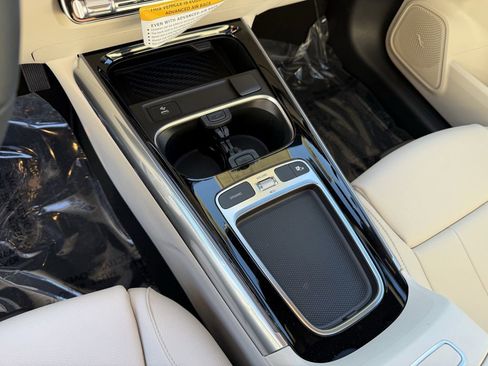 New 2026 Mercedes-Benz GLA 250 4MATIC image 22