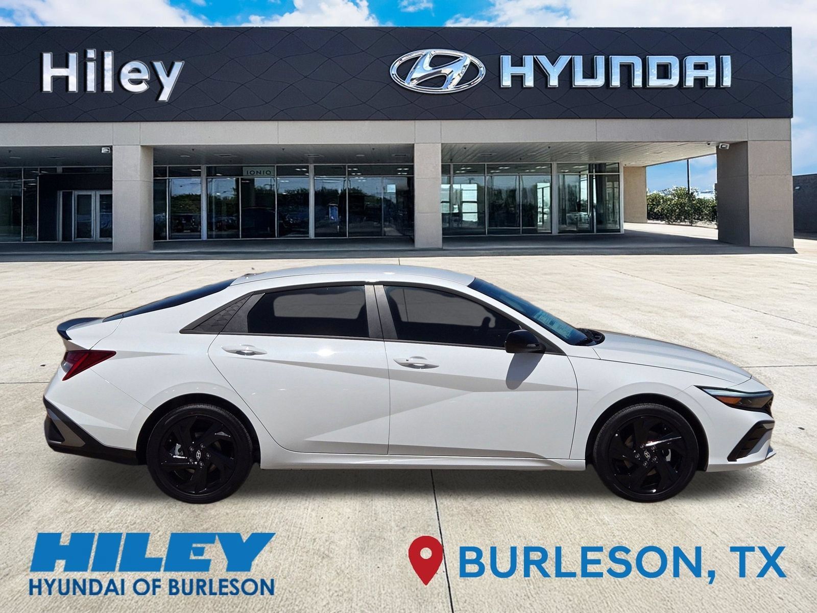 New 2026 Hyundai Elantra SEL FWD image 3