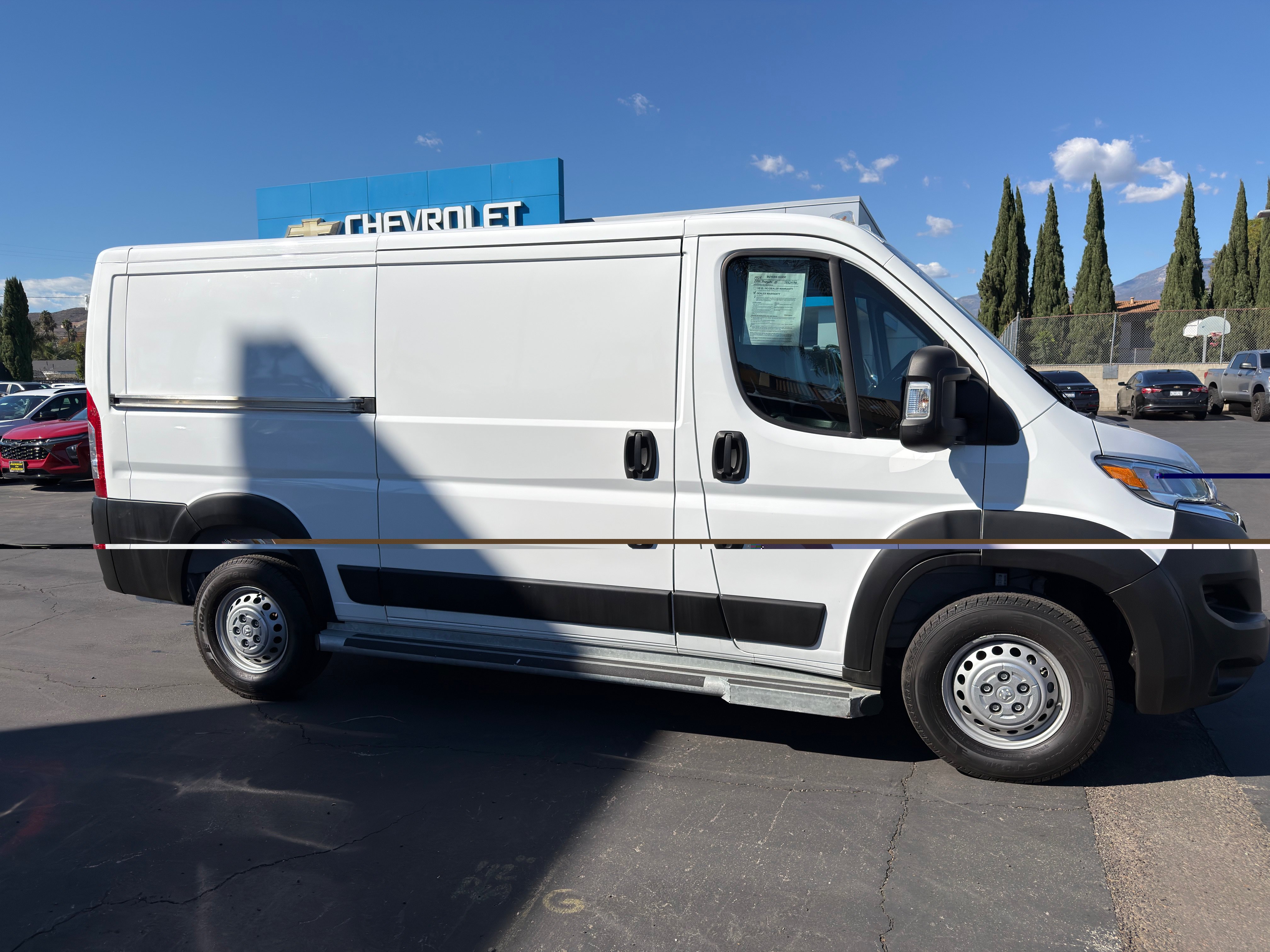 Used 2025 RAM ProMaster 2500 w/ U-Haul Equipment Group FWD image 9
