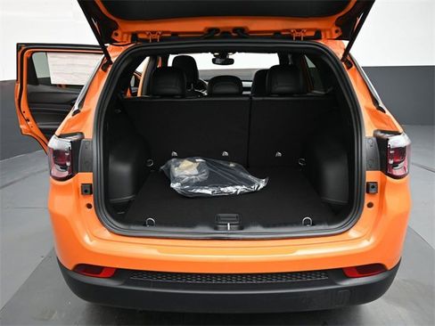 New 2026 Jeep Compass Latitude image 18