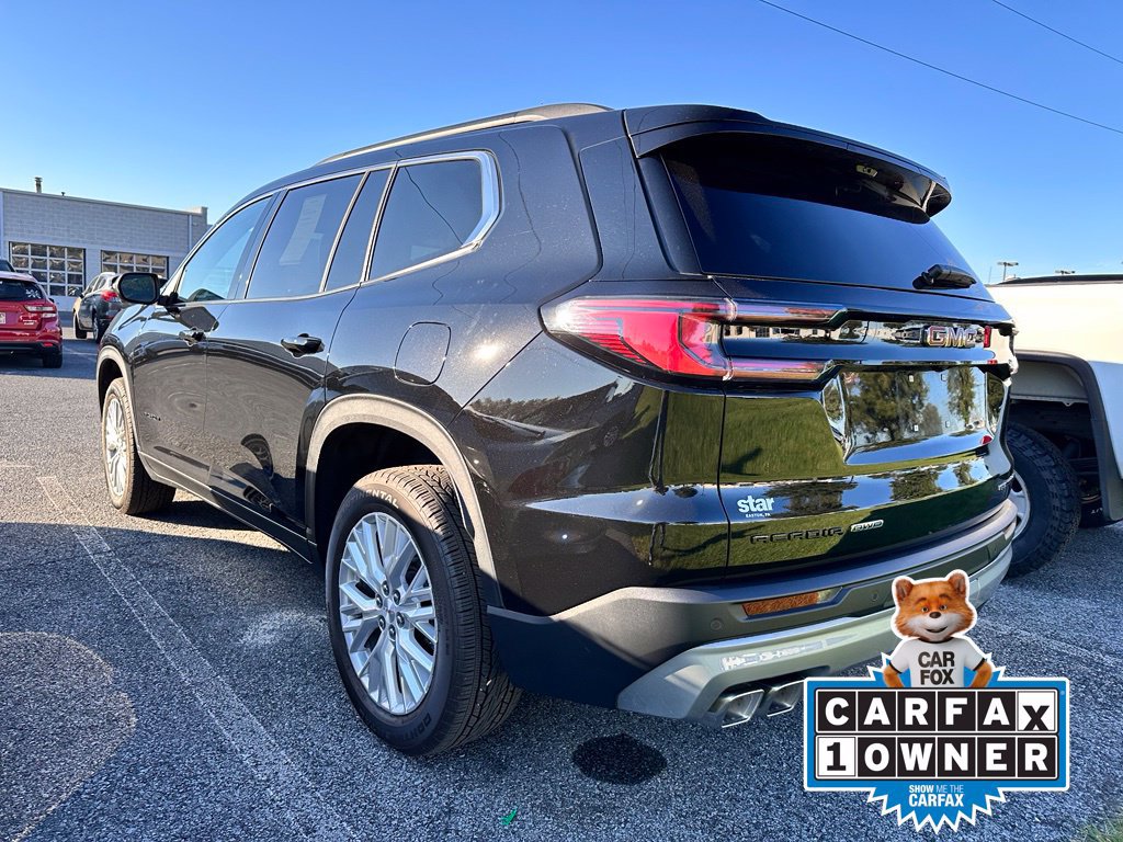 Certified 2026 GMC Acadia Elevation w/ Elevation Premium Package AWD/4WD image 3