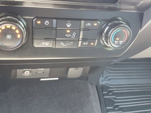 Used 2015 Ford F150 XLT w/ Equipment Group 301A Mid image 17