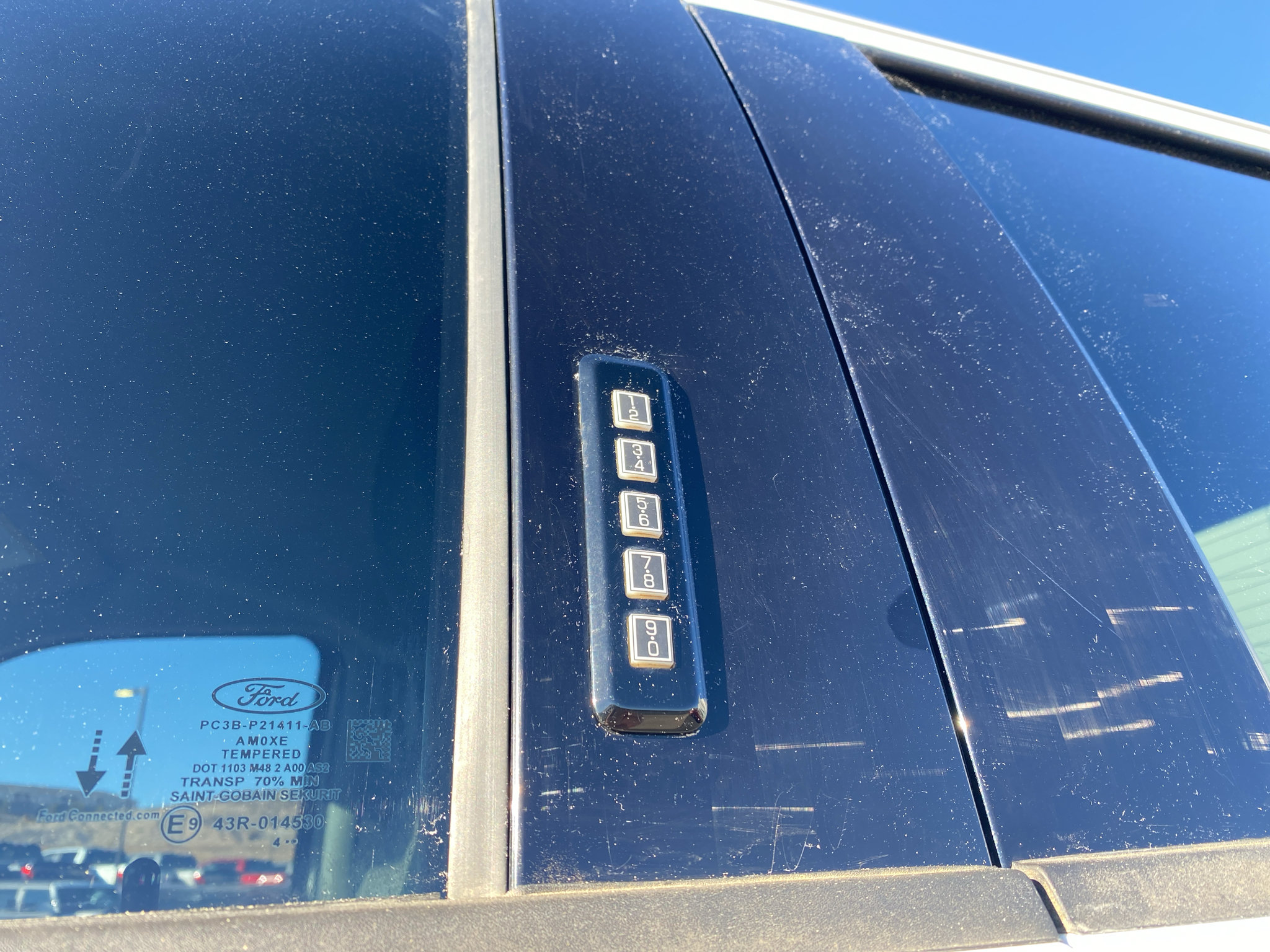 Used 2024 Ford F450 XLT w/ FX4 Off-Road Package AWD/4WD image 17