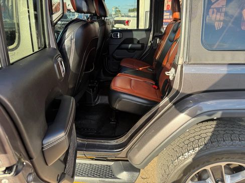 Used 2022 Jeep Wrangler Unlimited Sahara w/ Cold Weather Group image 14