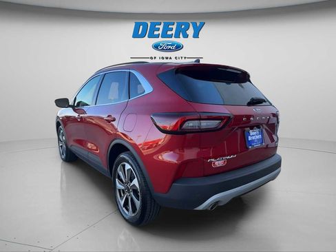 Used 2023 Ford Escape Platinum image 4