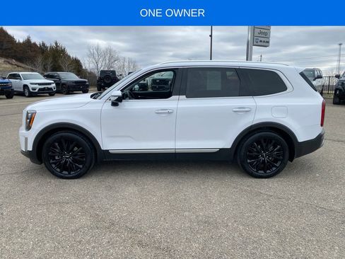 Used 2022 Kia Telluride SX w/ SX Prestige Package image 3