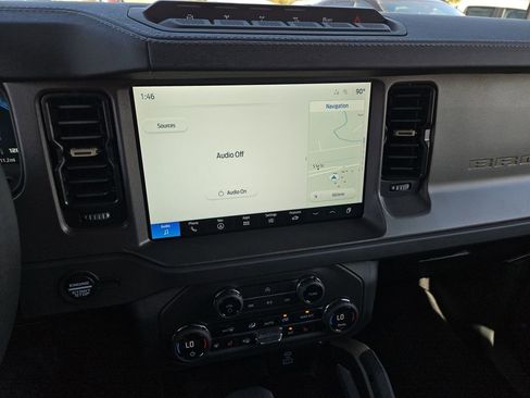 New 2025 Ford Bronco Badlands image 25