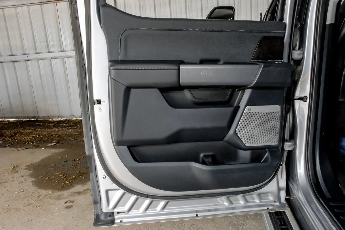 Used 2023 Ford F350 Lariat w/ FX4 Off-Road Package AWD/4WD image 46