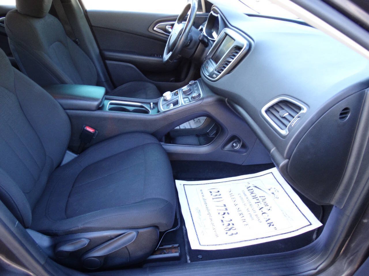 Used 2016 Chrysler 200 Limited FWD image 37