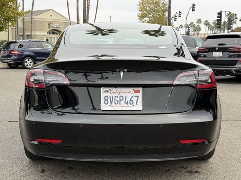 Used 2021 Tesla Model 3 Standard Range Plus image 17