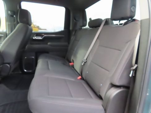 Used 2025 Chevrolet Silverado 1500 LT image 36