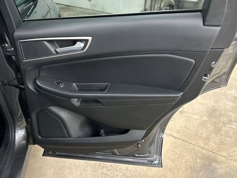 Used 2023 Ford Edge SEL image 40