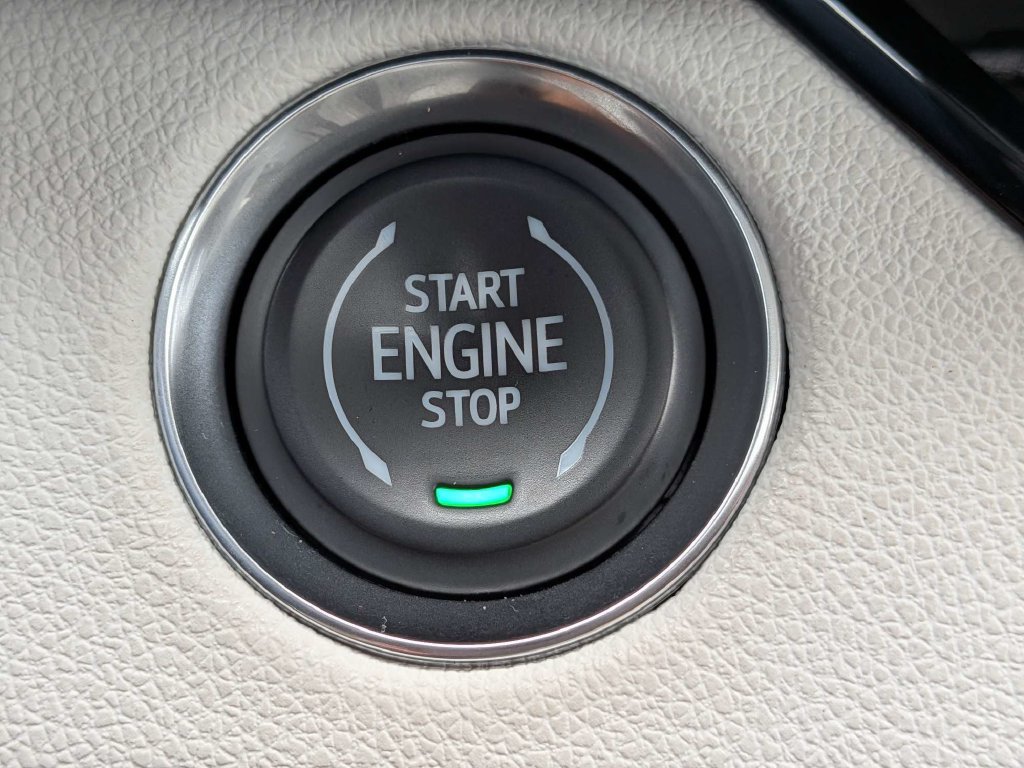 Used 2025 Buick Enclave Avenir AWD/4WD image 29