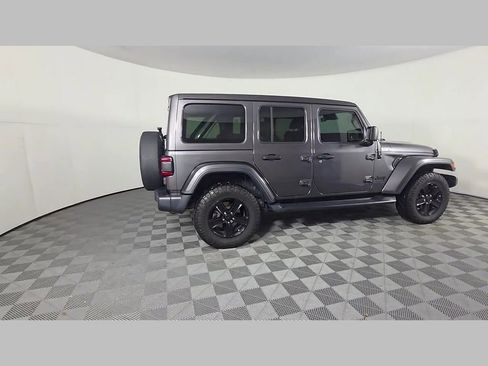 Used 2021 Jeep Wrangler Unlimited Sahara AWD/4WD image 36