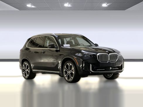 Used 2026 BMW X5 sDrive40i image 6