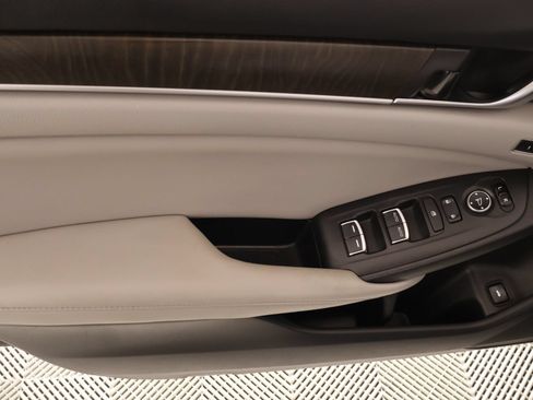 Used 2020 Honda Accord EX-L image 16
