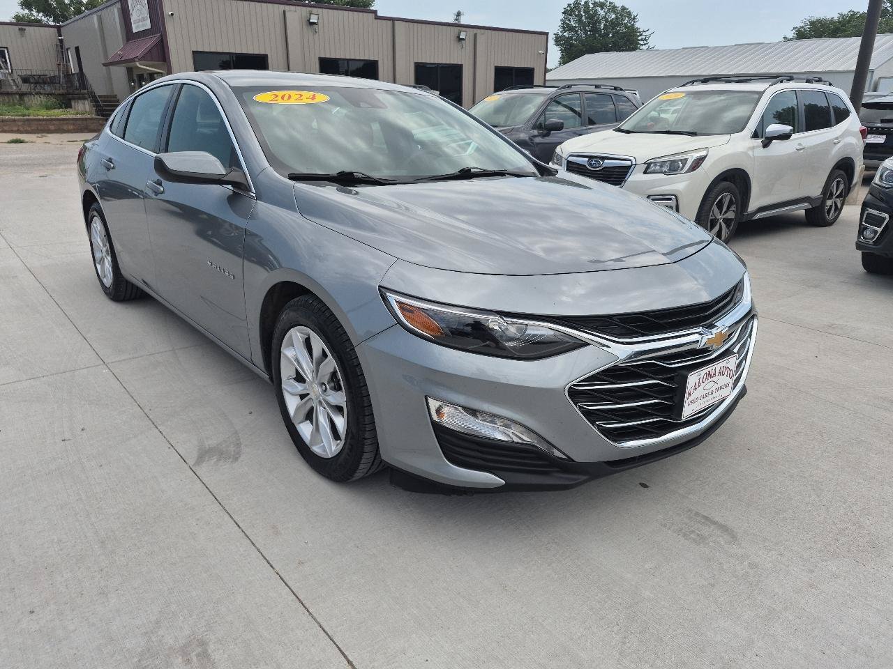 Used 2024 Chevrolet Malibu LT FWD image 4