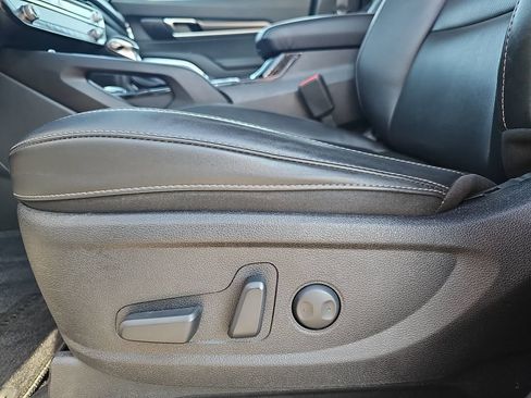 Used 2025 Kia Telluride S AWD/4WD image 29
