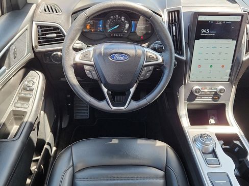 Used 2024 Ford Edge SEL w/ Convenience Package AWD/4WD image 11