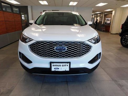 Certified 2024 Ford Edge SEL image 2