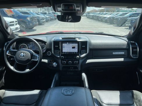 Used 2024 RAM 1500 Laramie AWD/4WD image 15
