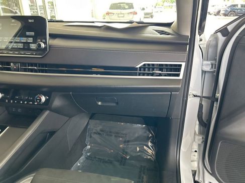 Used 2024 Mitsubishi Outlander SE AWD/4WD image 24